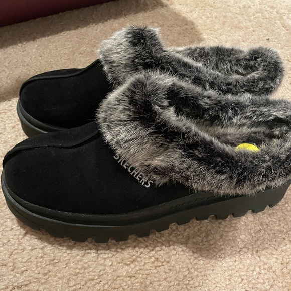 Skechers Shoes - Sketcher fur slippers